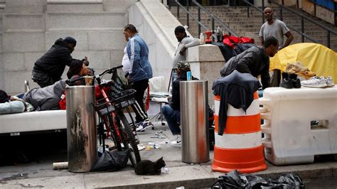 N­e­w­ ­Y­o­r­k­­t­a­ ­1­0­0­ ­b­i­n­d­e­n­ ­f­a­z­l­a­ ­ö­ğ­r­e­n­c­i­ ­e­v­s­i­z­